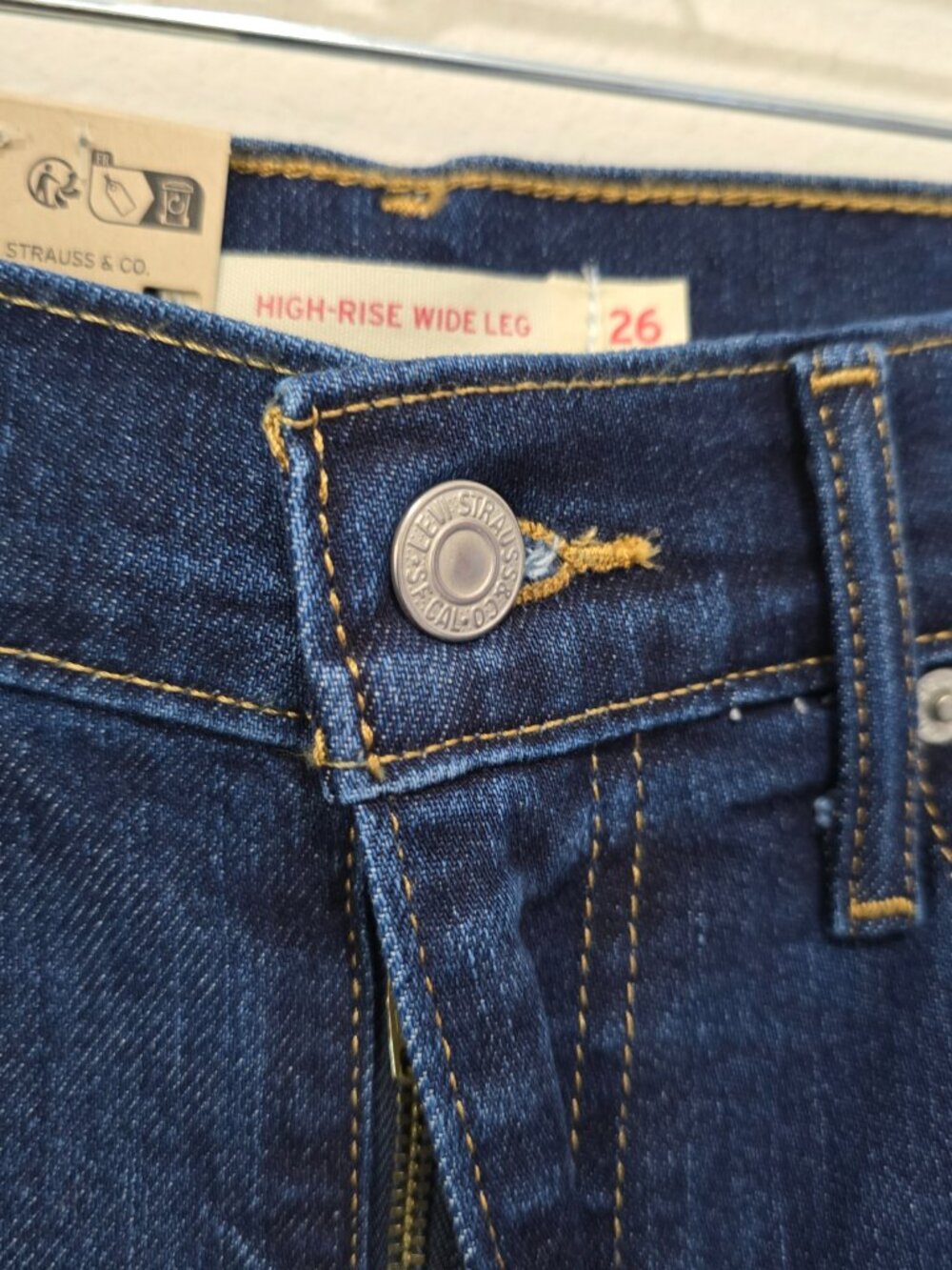 Levi's High Rise Wide Leg Ankle Jeans 26 Dark Wash NWT - Picture 5 of 8